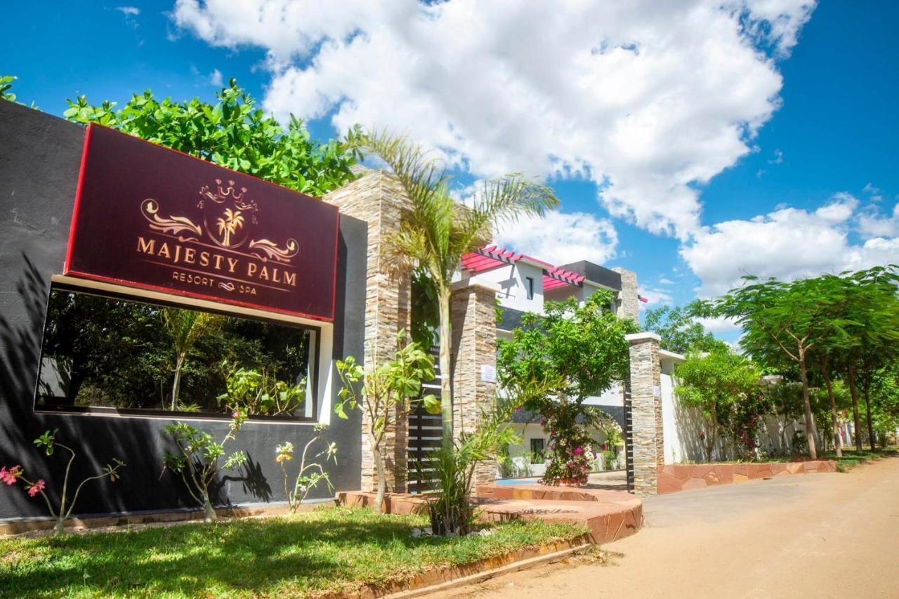Majesty Palm Resort 马哈赞加 外观 照片